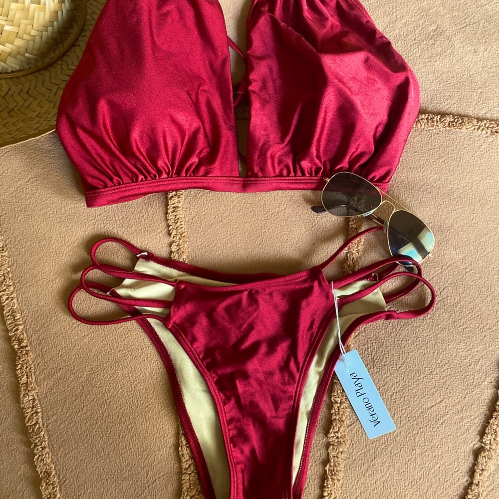NWT Verono Playa Red Bikini w/ Ruched Bottoms